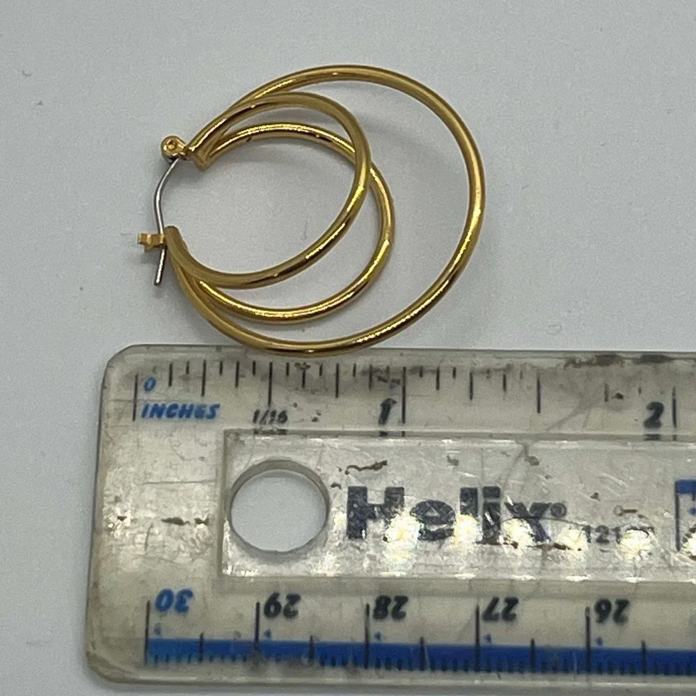 VINTAGE‎ Gold TONE TRIPLE HOOP EARRINGS 1